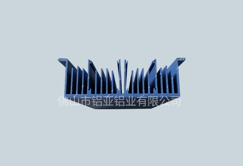 秦皇島（dǎo）定製工（gōng）業（yè）散熱器鋁材加工